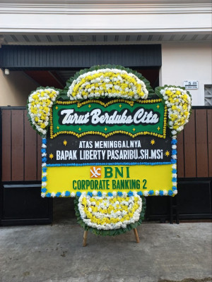 Papan Bunga Duka di Sumur Anyir