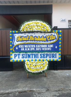 Papan Bunga Duka di Sumur Anyir