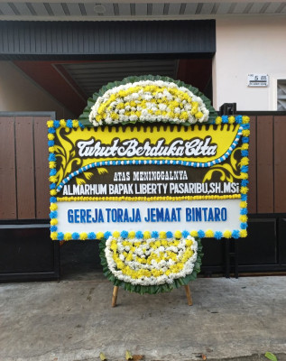 Papan Bunga Duka di Sumur Anyir
