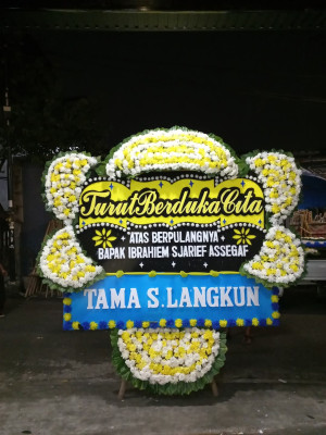 Papan Bunga Duka di Sumur Anyir