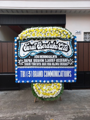 Papan Bunga Duka di Sumur Anyir